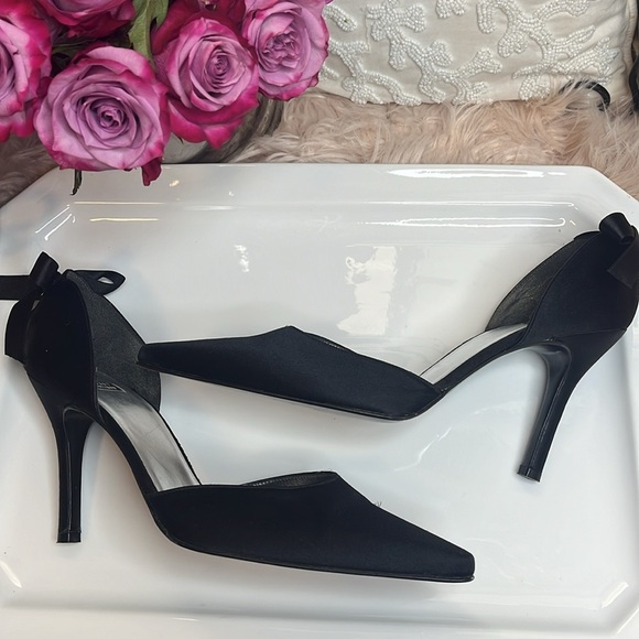 STUART WEITZMAN EVENING HEELS - Picture 4 of 10